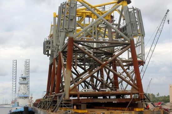 Movimiento de petróleo y derivados en puertos cae 14% en nueve meses Movimiento de petróleo y derivados en puertos cae 14% en nueve meses